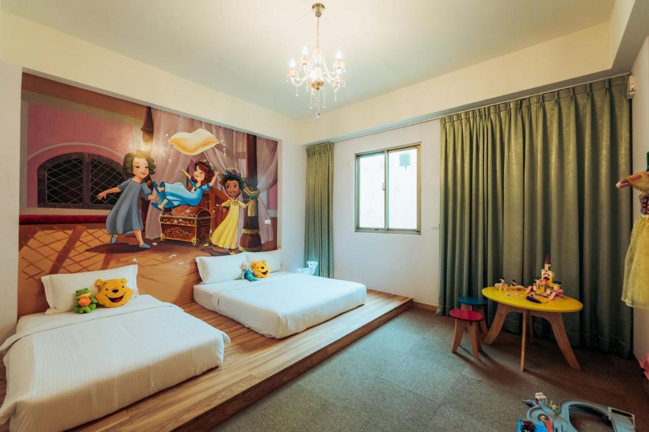 Elsa House Hotel Tainan Buitenkant foto